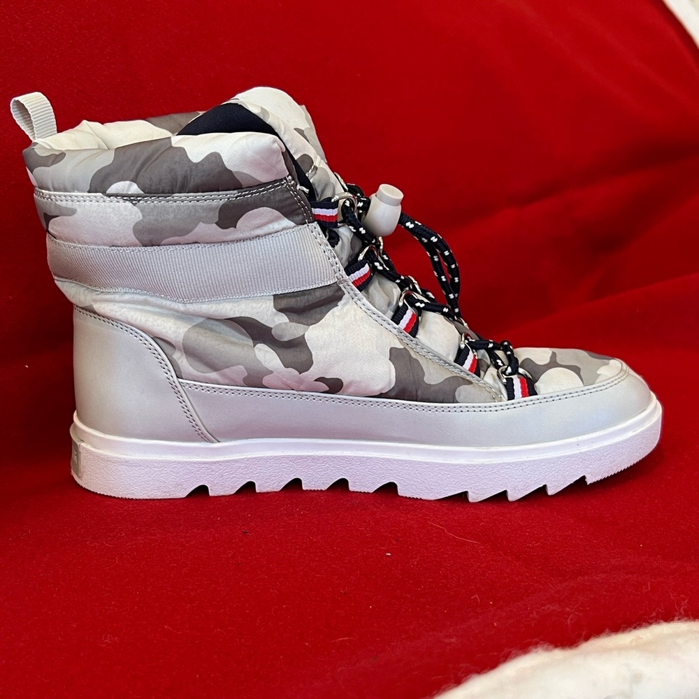 Tommy Hilfiger 7M Camouflage Boots - White and Gray